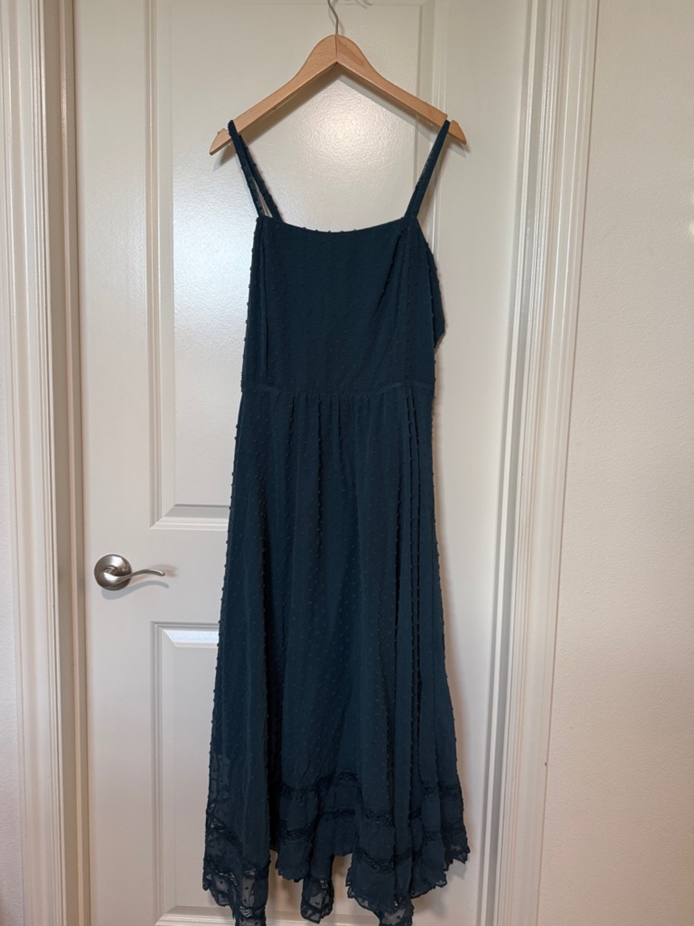 Chic City Elegant Dark Green Spaghetti Strap Maxi Dress
